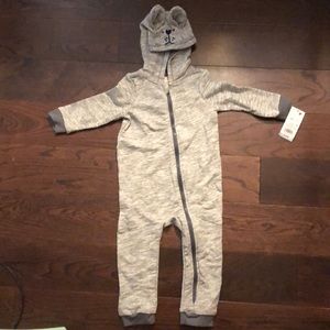 π 3 for $25 π Cat & Jack Grey zip bunny jumpsuit